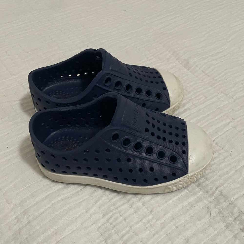 Toddler Little Kids - Native brand Jefferson slip on shoe - size C4 - navy blue